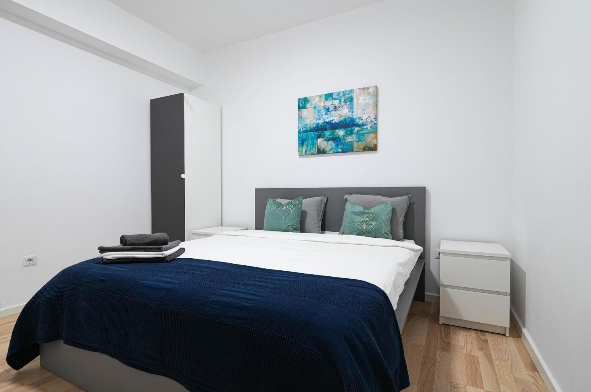 Gabi - Chic Apt With Parking Close To Veranda Mall Bukares Bagian luar foto