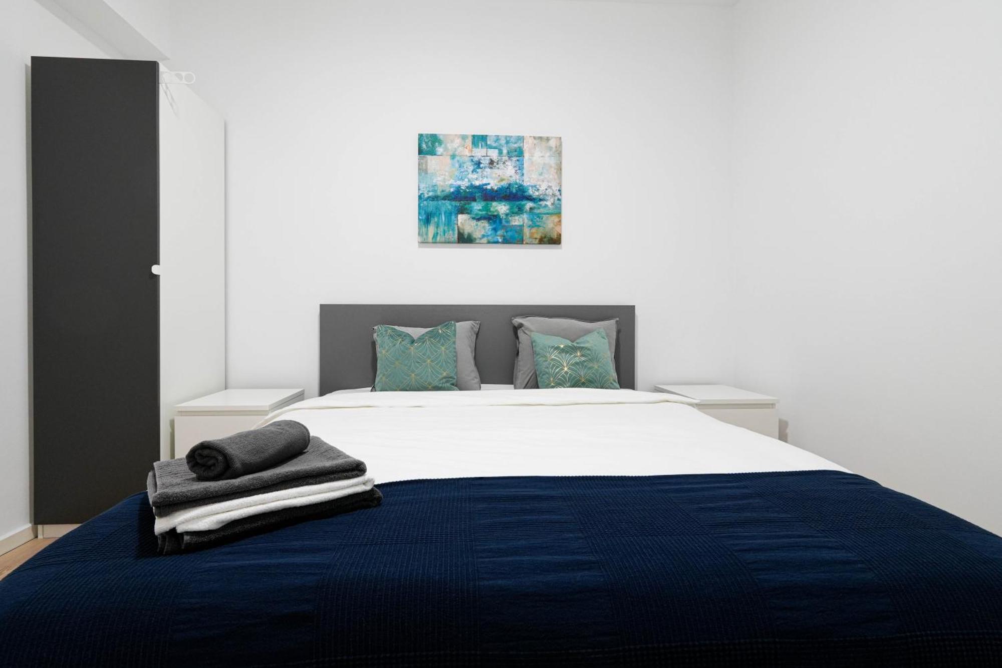Gabi - Chic Apt With Parking Close To Veranda Mall Bukares Bagian luar foto