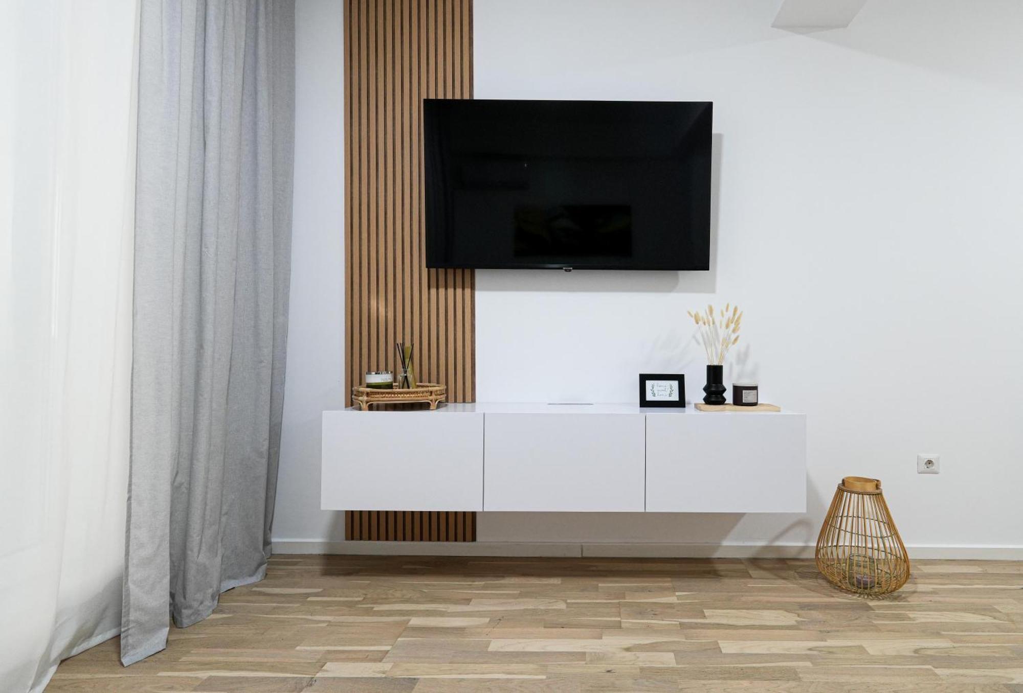 Gabi - Chic Apt With Parking Close To Veranda Mall Bukares Bagian luar foto
